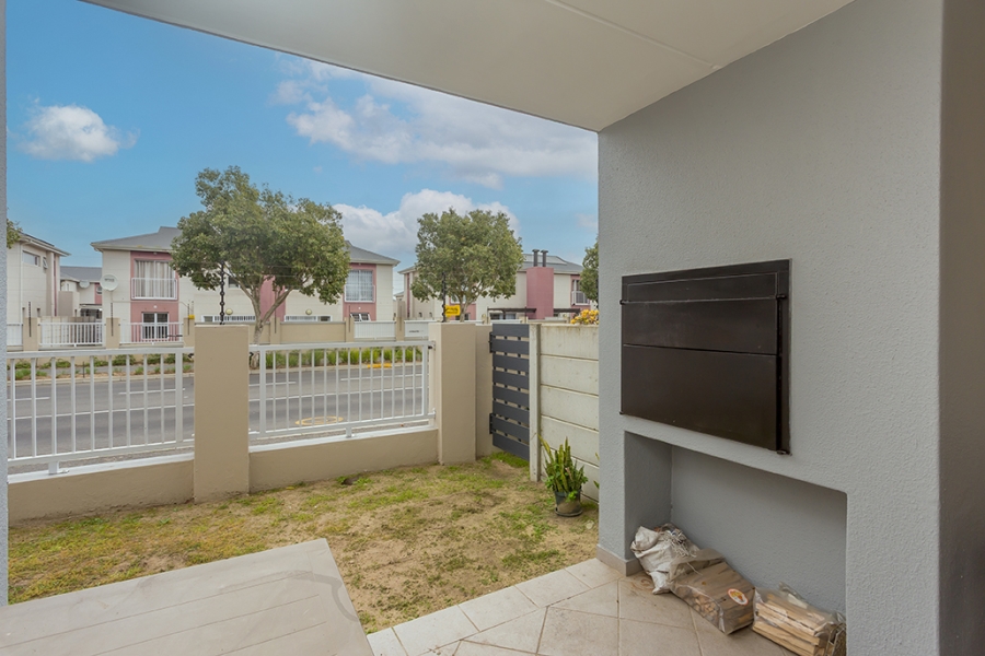2 Bedroom Property for Sale in Buh Rein Estate Western Cape